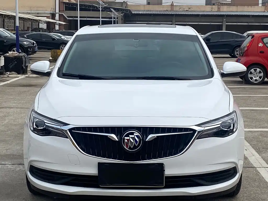 Buick Excelle — фото 2