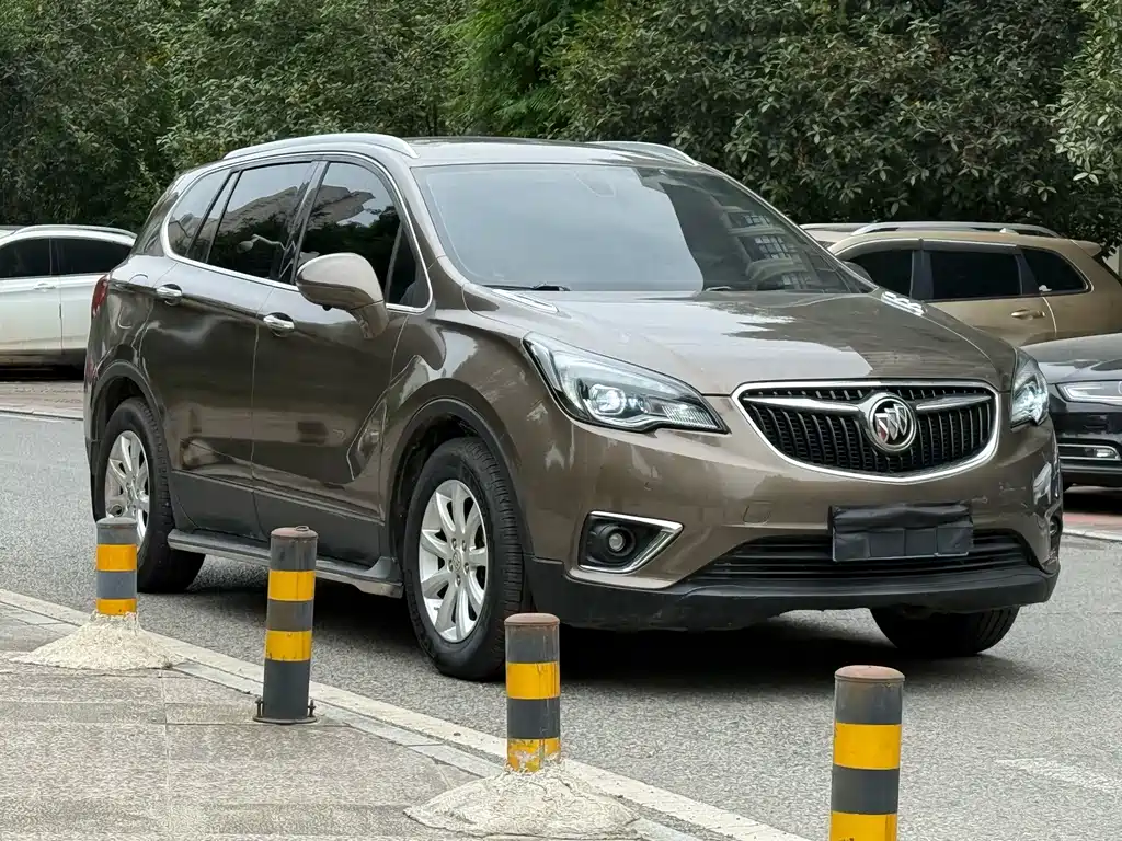 Buick Envision Plus — фото 2