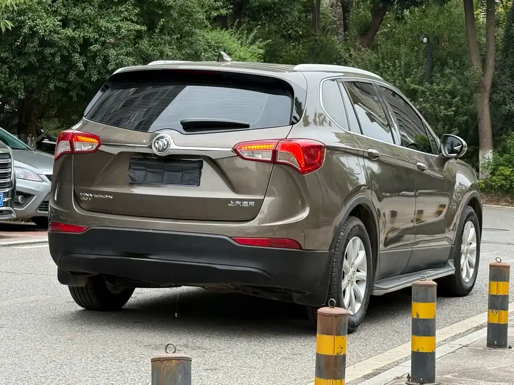 Buick Envision Plus — фото 5
