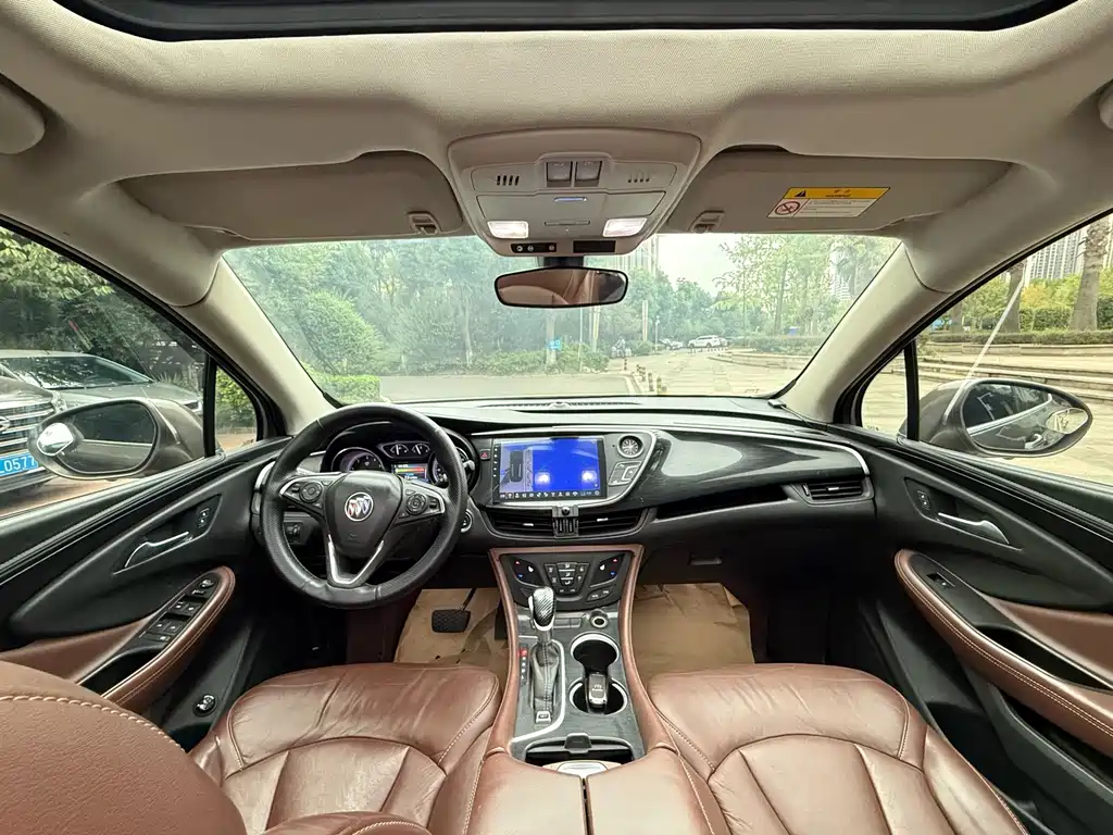 Buick Envision Plus — фото 7