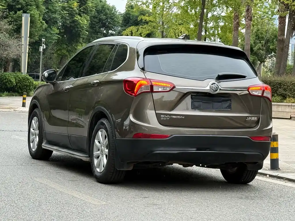 Buick Envision Plus — фото 9