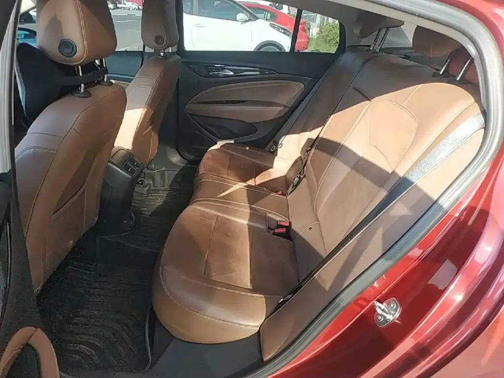 Buick Regal — фото 17