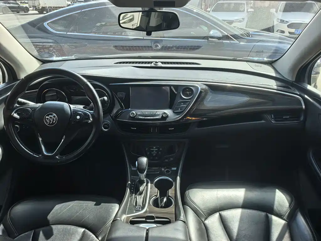 Buick Envision Plus — фото 5