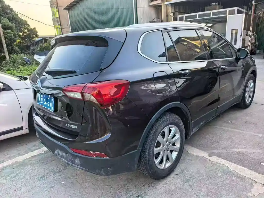 Buick Envision Plus — фото 7