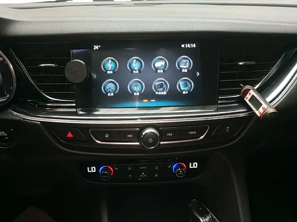Buick Regal — фото 13