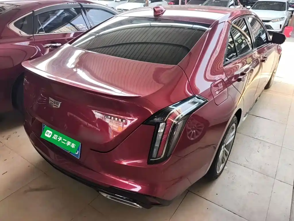 Cadillac CT4 — фото 7