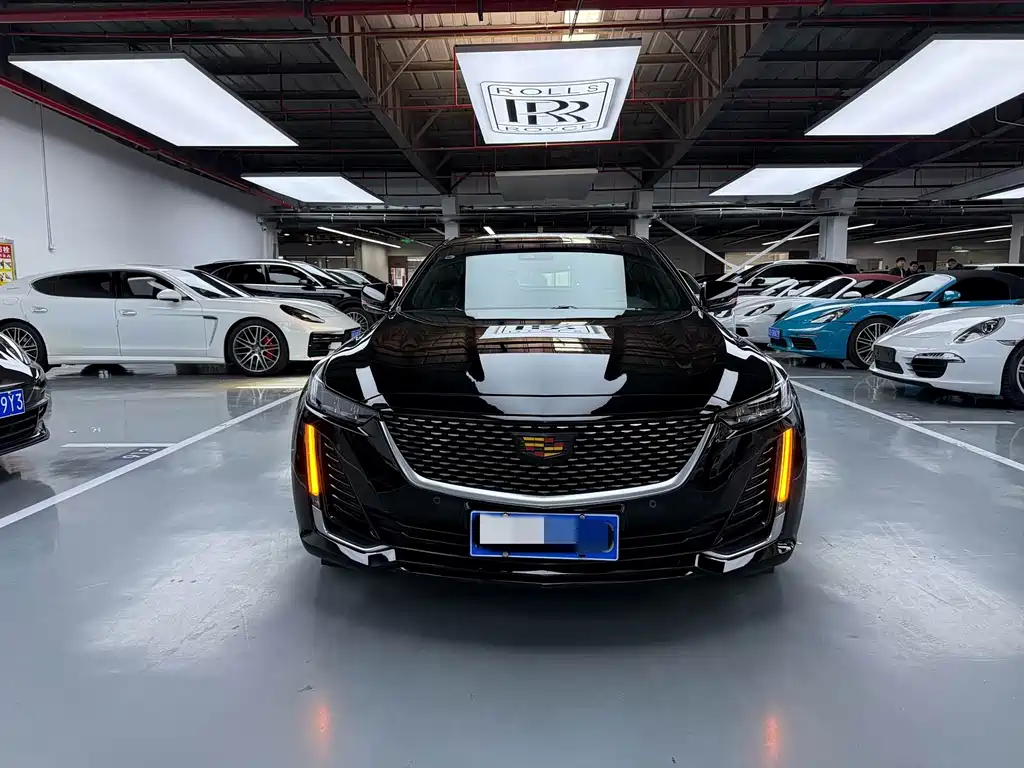 Cadillac CT5 — фото 2