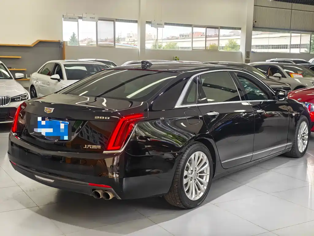 Cadillac CT6 — фото 4