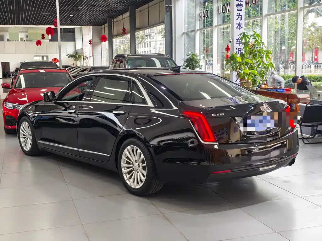 Cadillac CT6 — фото 5