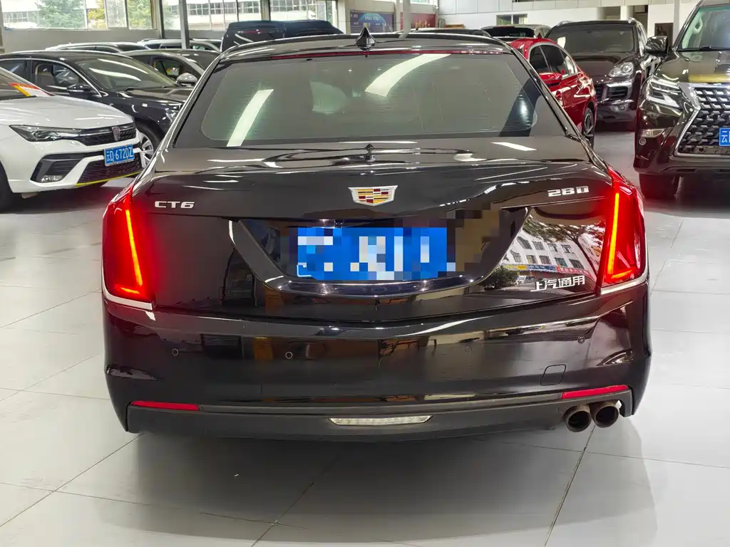Cadillac CT6 — фото 6