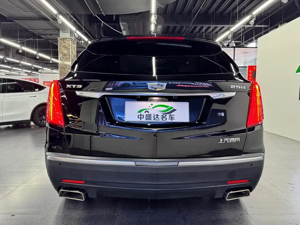 Cadillac XT5 — фото 5