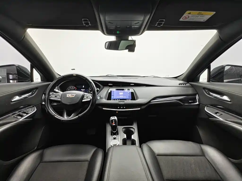Cadillac XT4 — фото 4