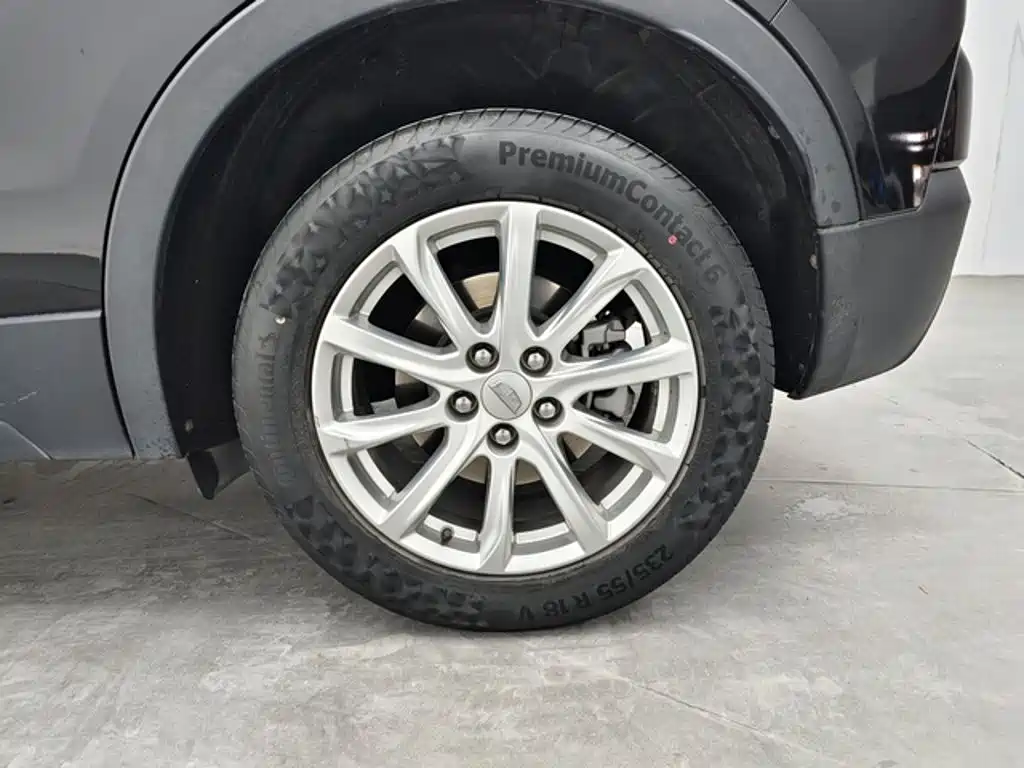 Cadillac XT4 — фото 10