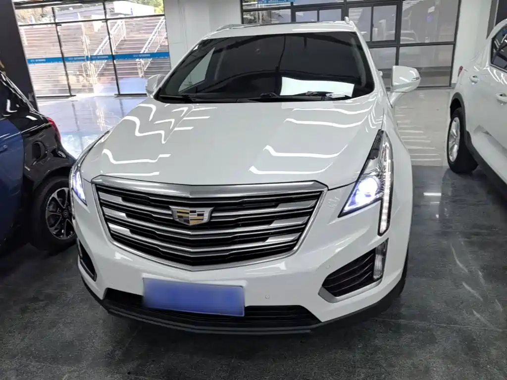 Cadillac XT5 — фото 3