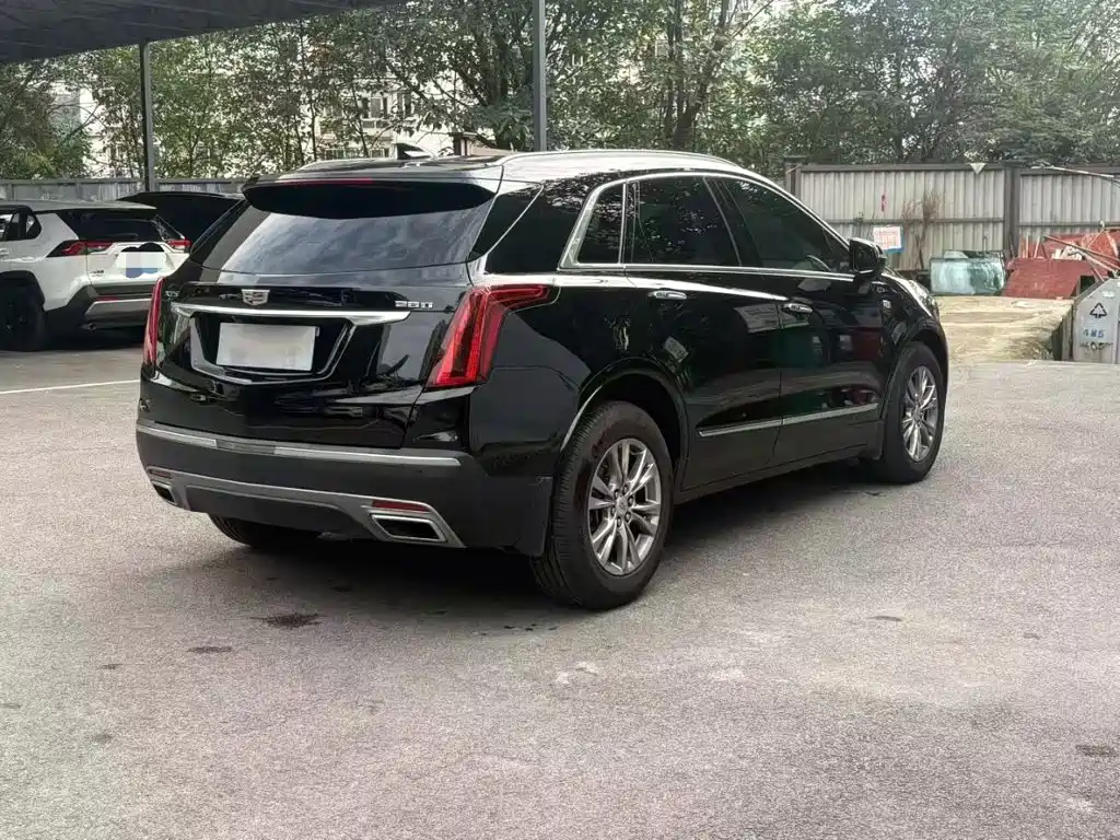 Cadillac XT5 — фото 7