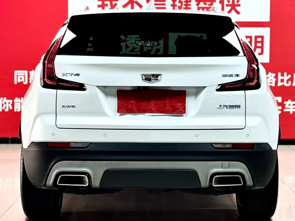 Cadillac XT4 — фото 6