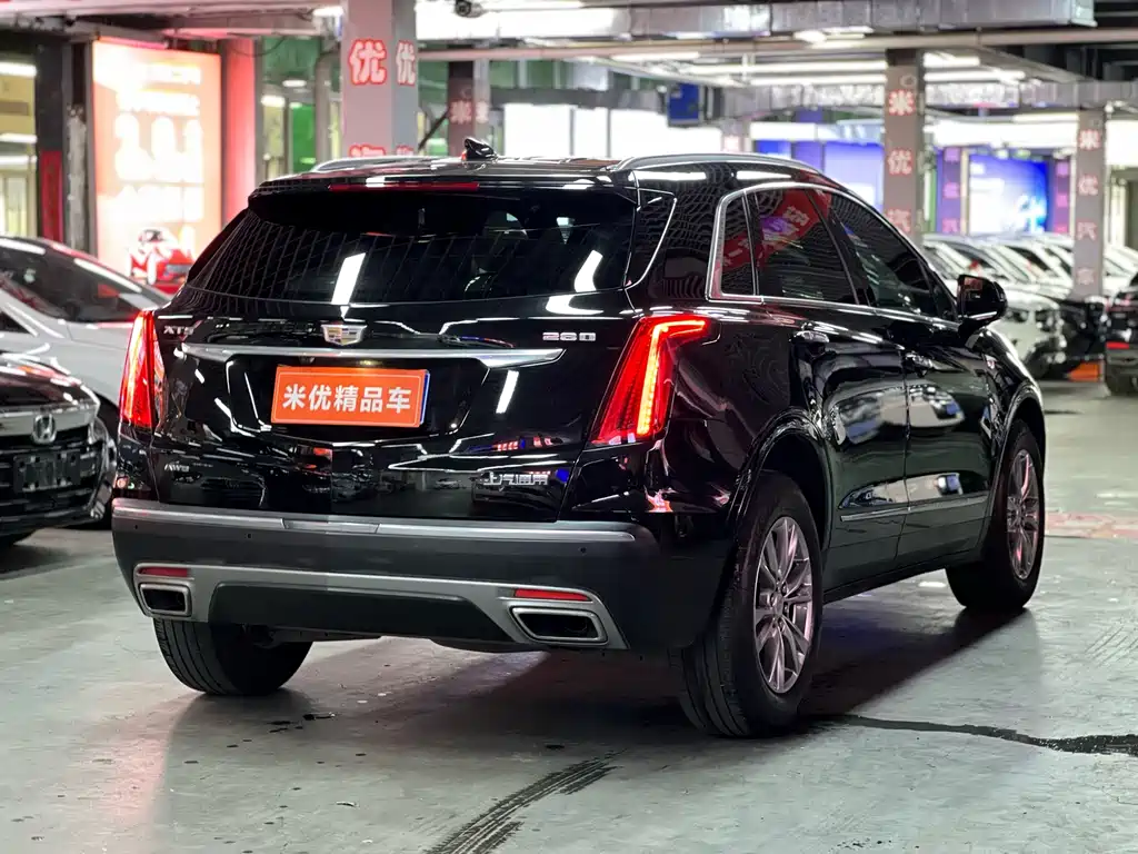 Cadillac XT5 — фото 7