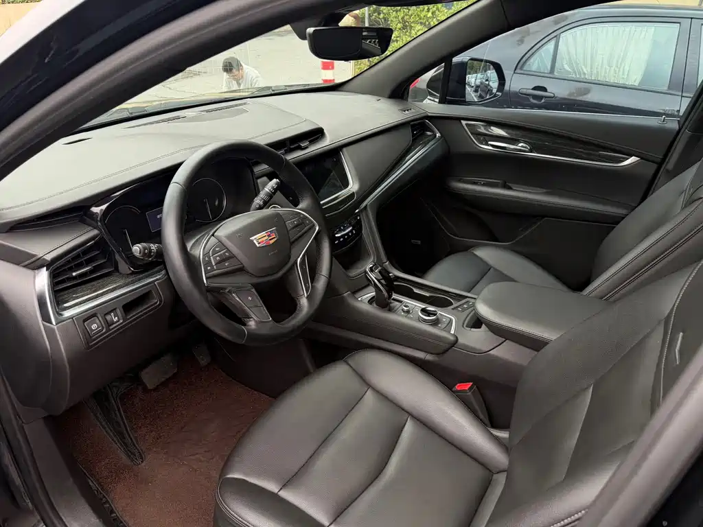 Cadillac XT5 — фото 4