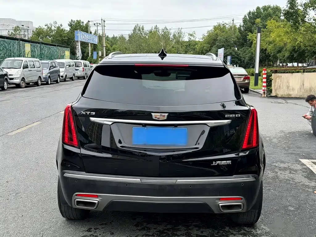 Cadillac XT5 — фото 9