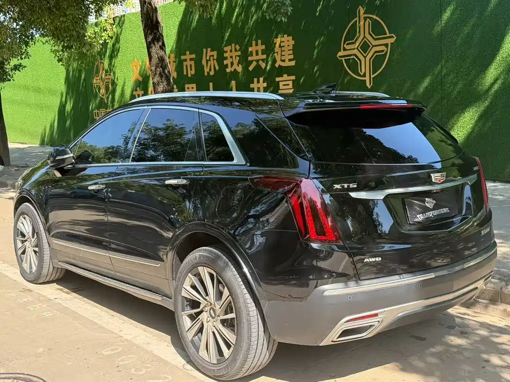 Cadillac XT5 — фото 7