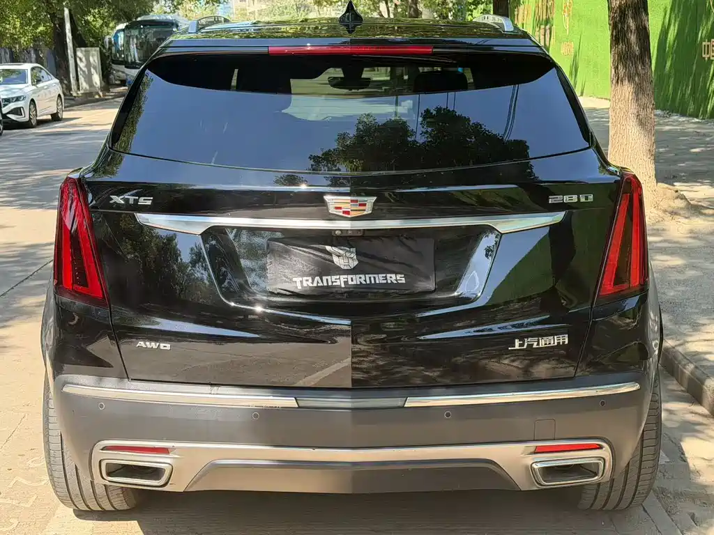 Cadillac XT5 — фото 8