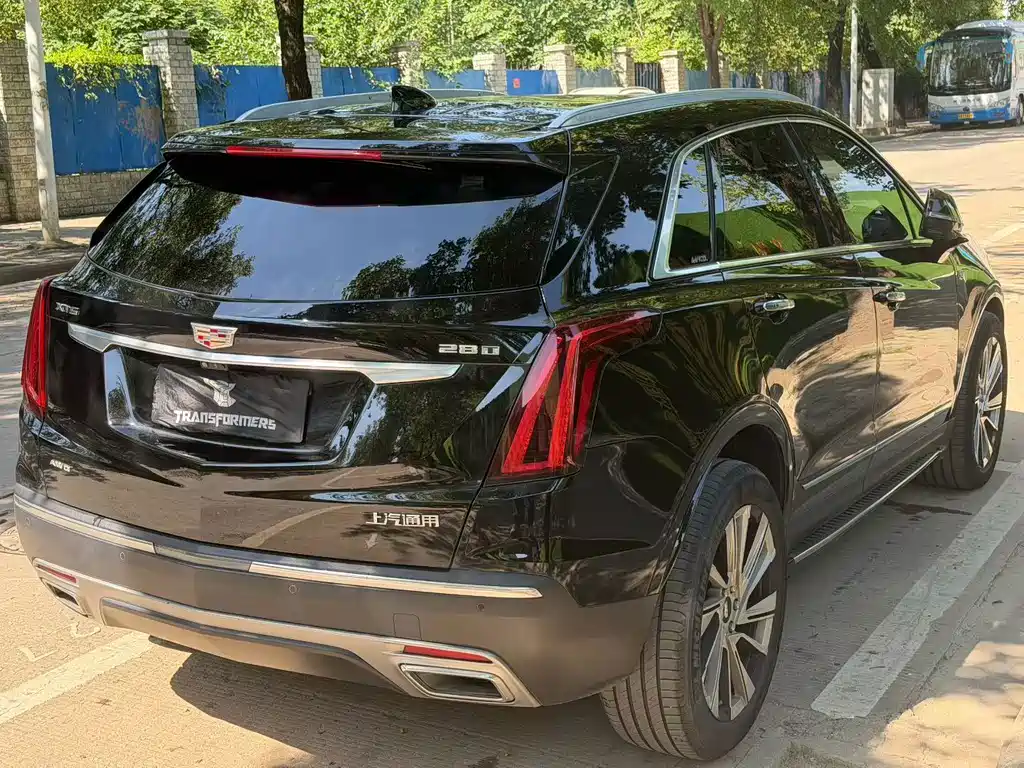 Cadillac XT5 — фото 9