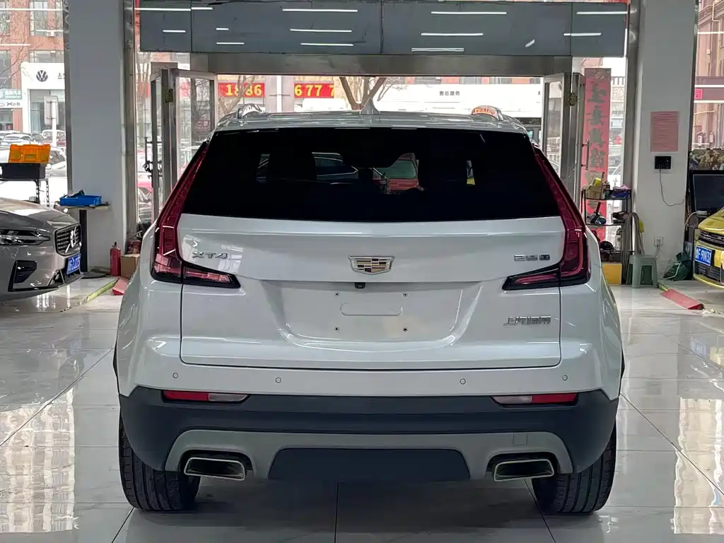 Cadillac XT4 — фото 4