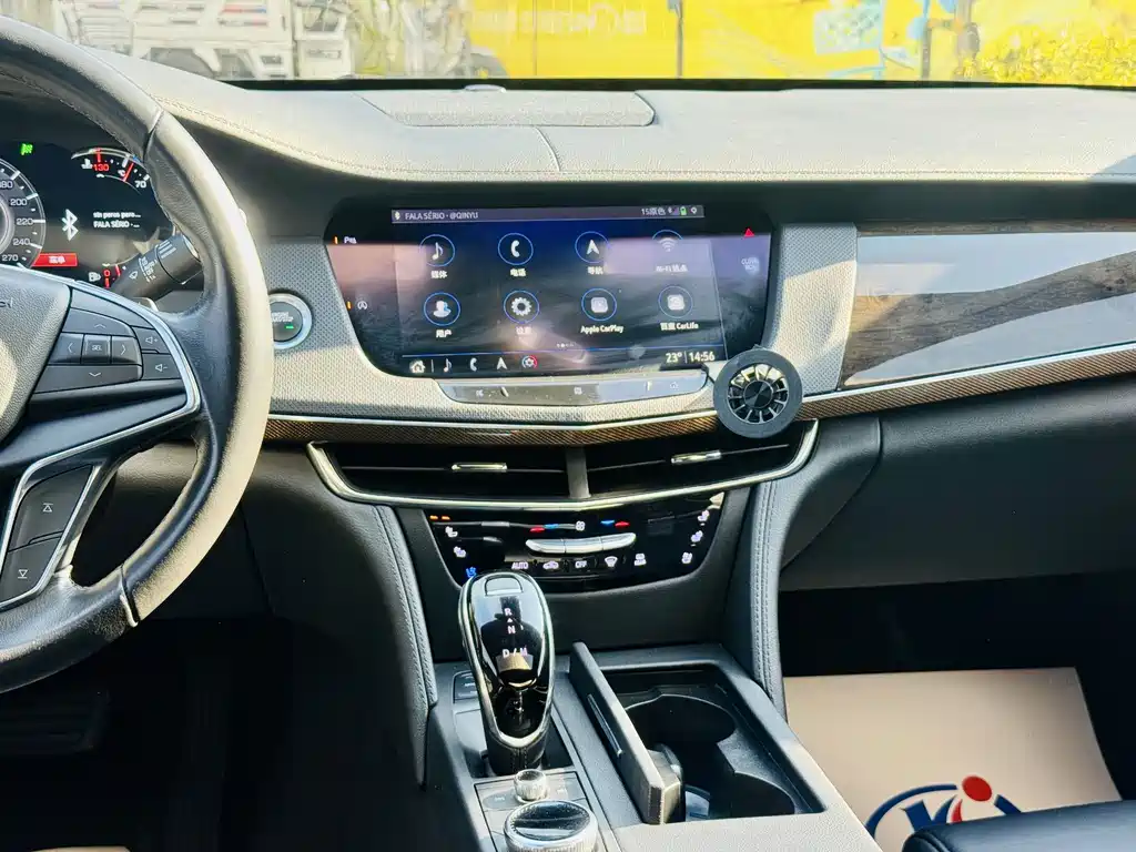 Cadillac CT6 — фото 8