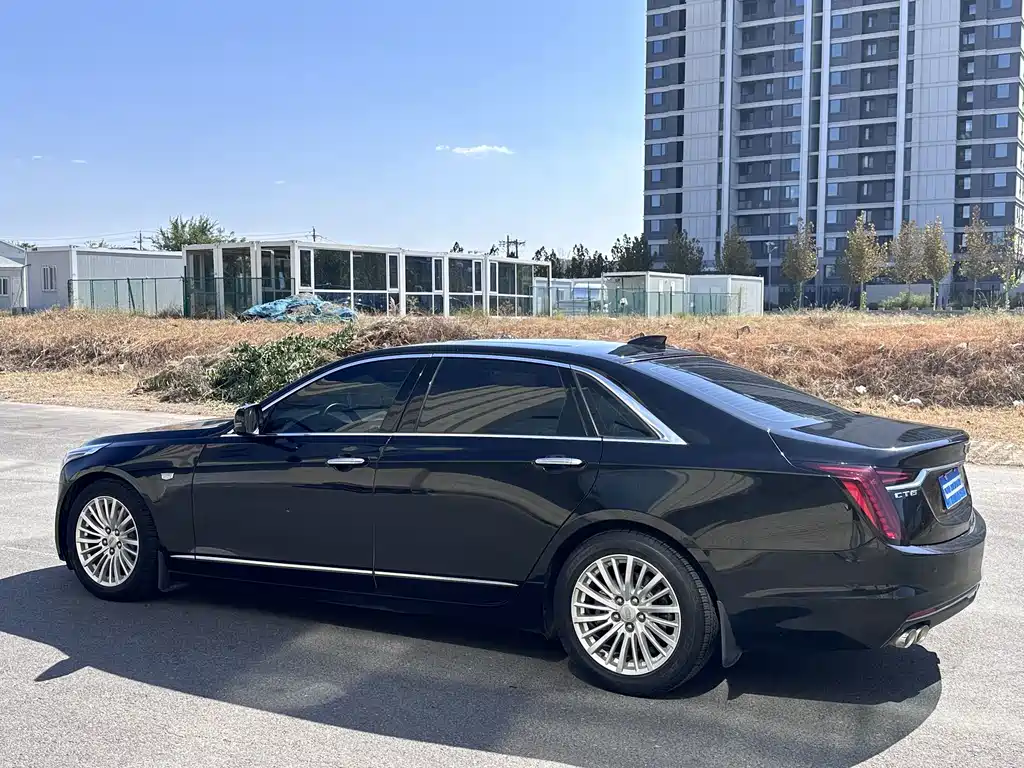 Cadillac CT6 — фото 4