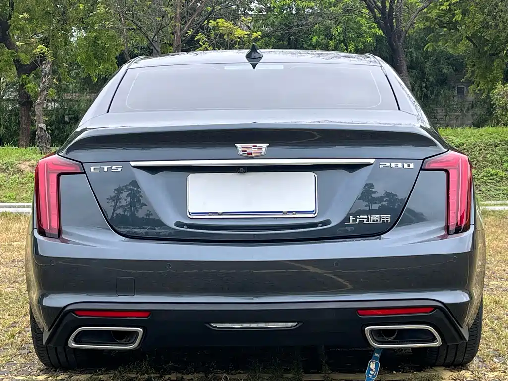 Cadillac CT5 — фото 14