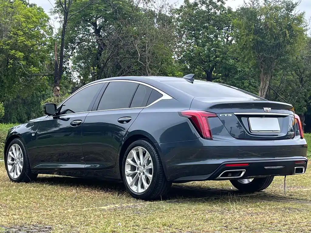 Cadillac CT5 — фото 15
