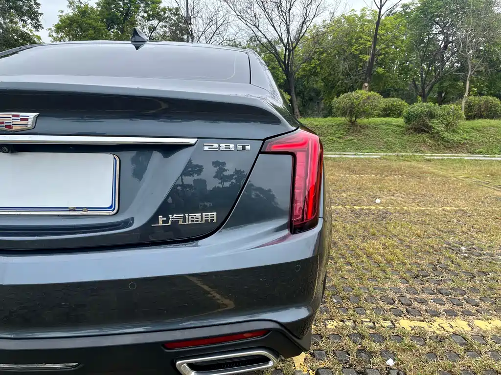 Cadillac CT5 — фото 16