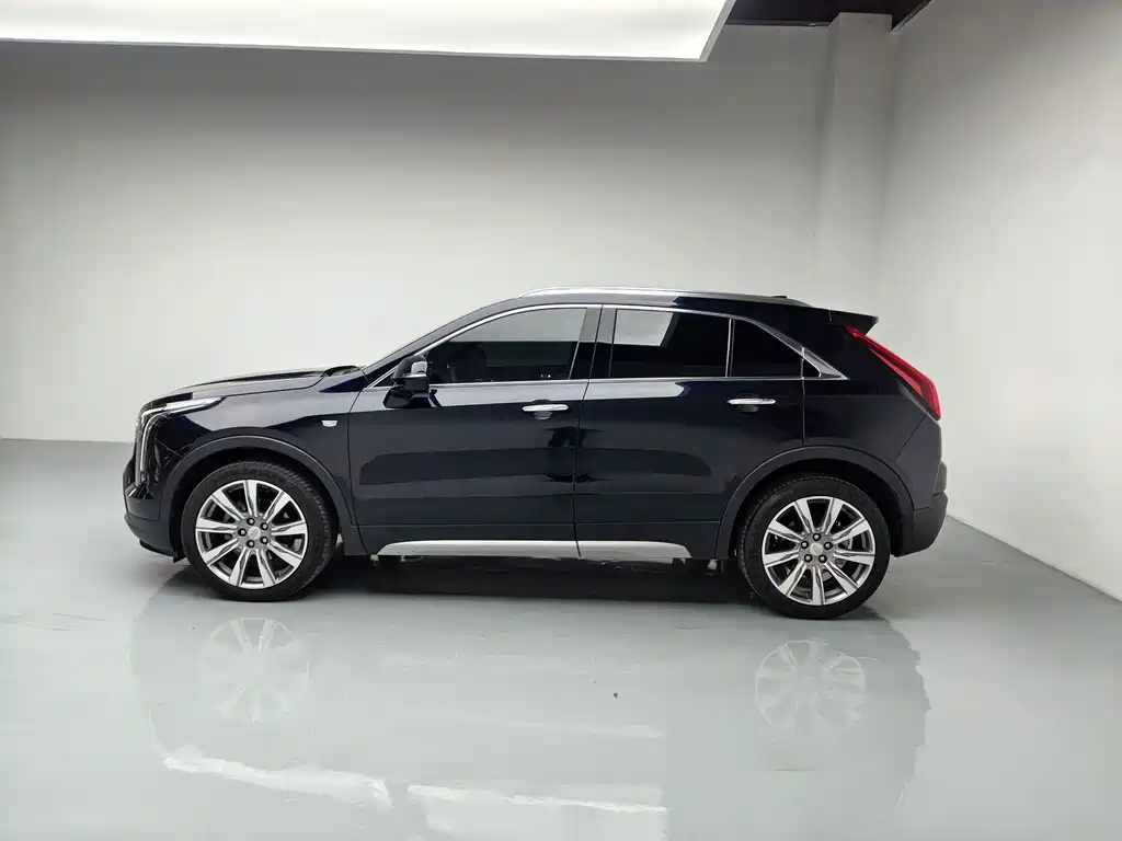 Cadillac XT4 — фото 15