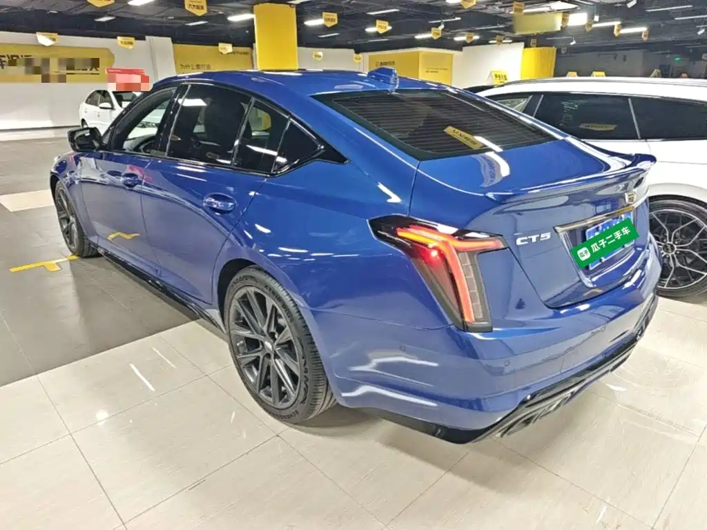 Cadillac CT5 — фото 5