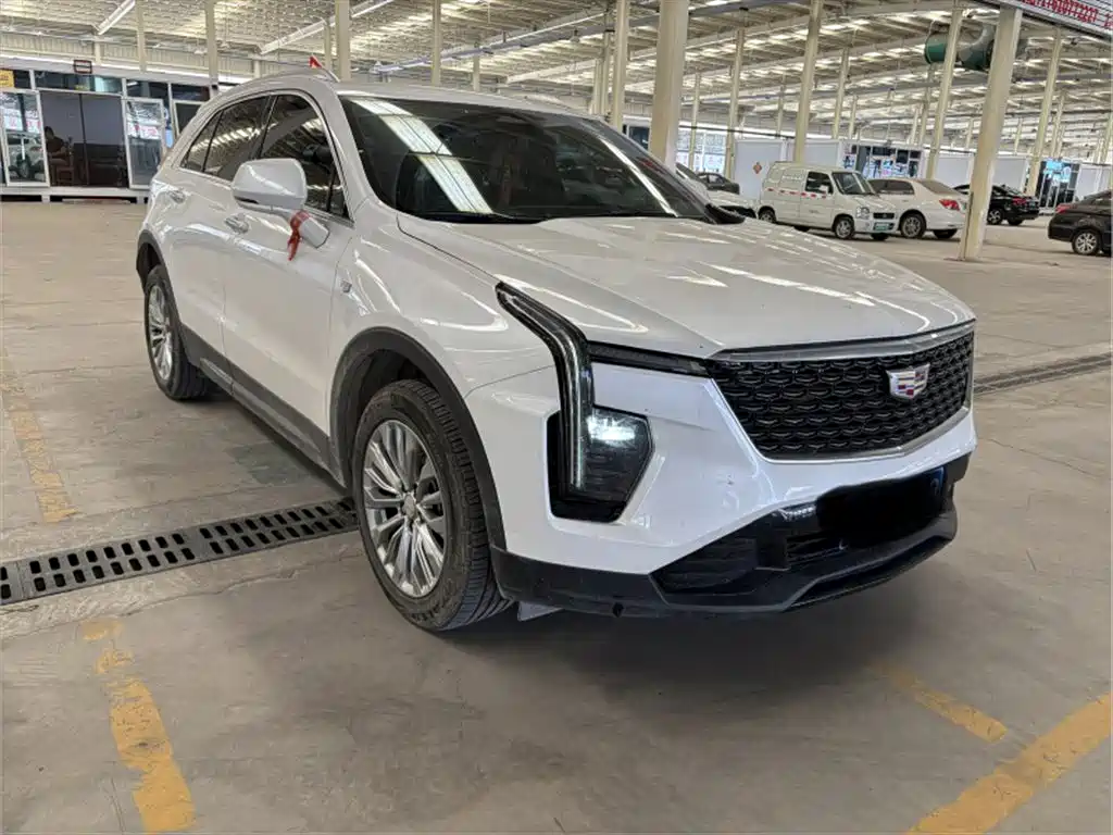 Cadillac XT4 — фото 3