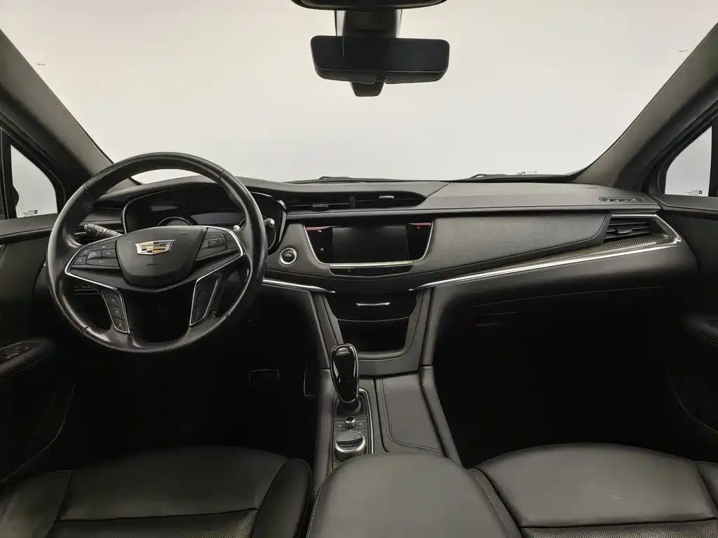 Cadillac XT5 — фото 5