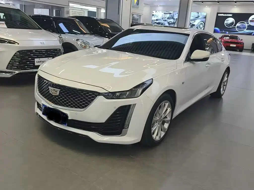 Cadillac CT5 — фото 2