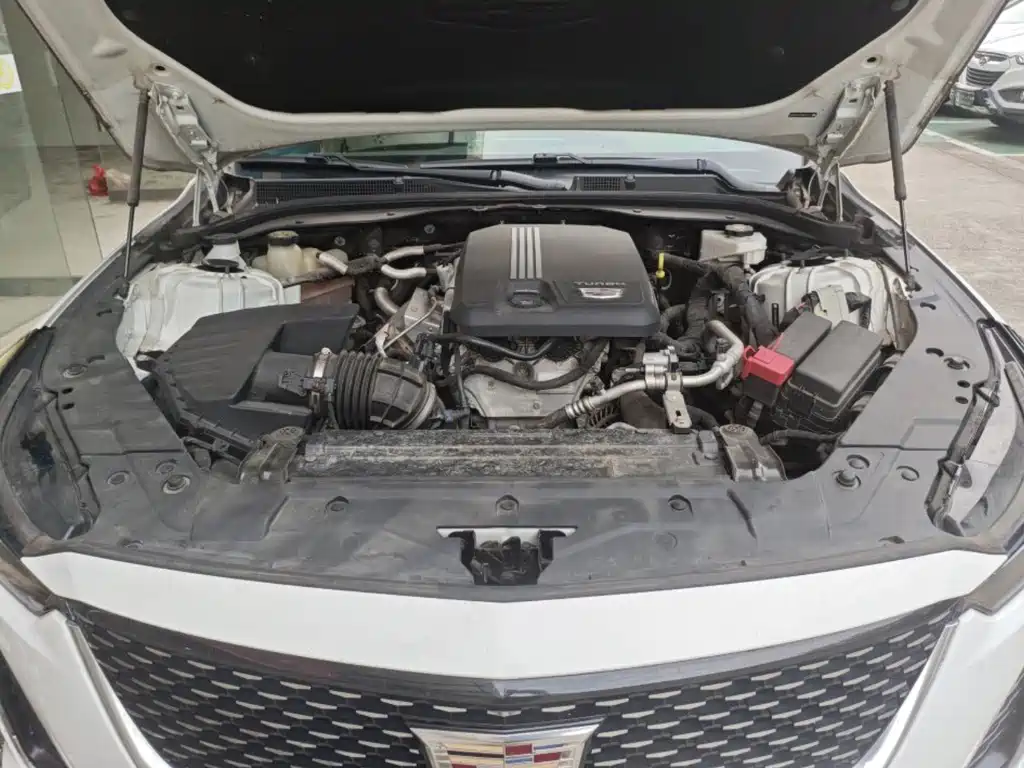 Cadillac CT5 — фото 15