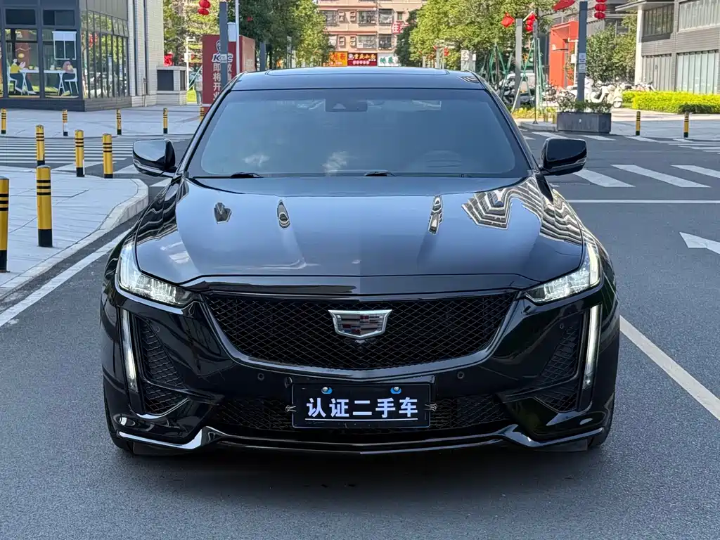 Cadillac CT5 — фото 2
