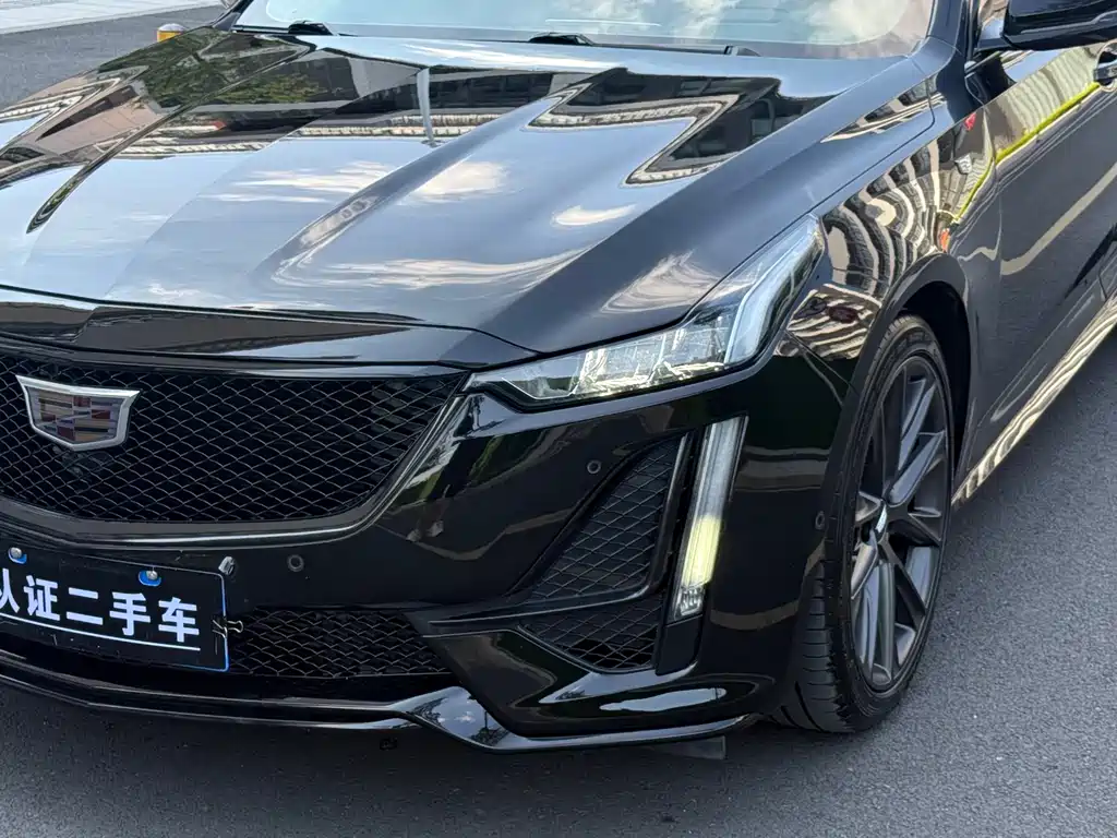 Cadillac CT5 — фото 19