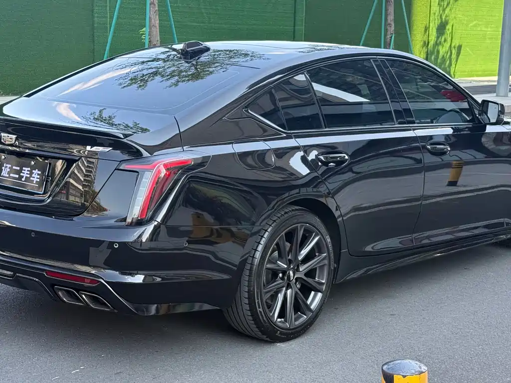 Cadillac CT5 — фото 5