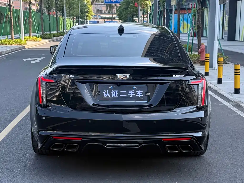 Cadillac CT5 — фото 6