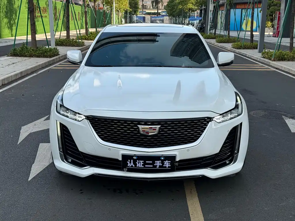 Cadillac CT5 — фото 2