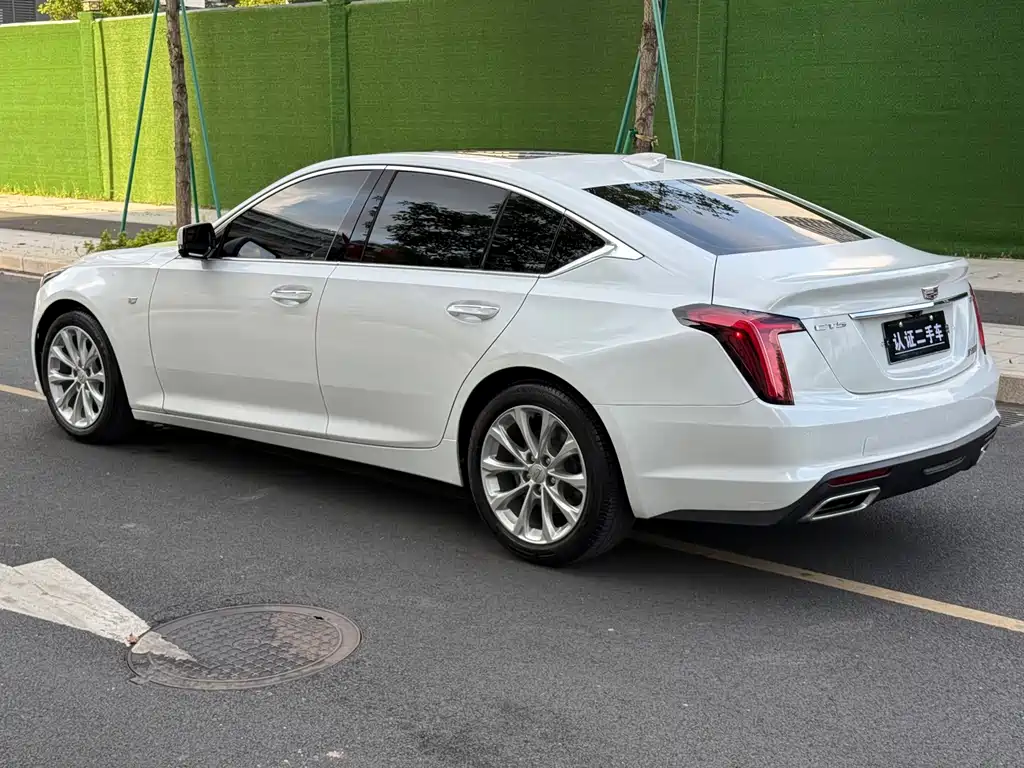 Cadillac CT5 — фото 5