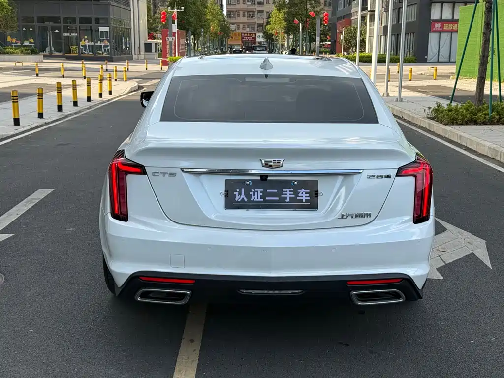 Cadillac CT5 — фото 6