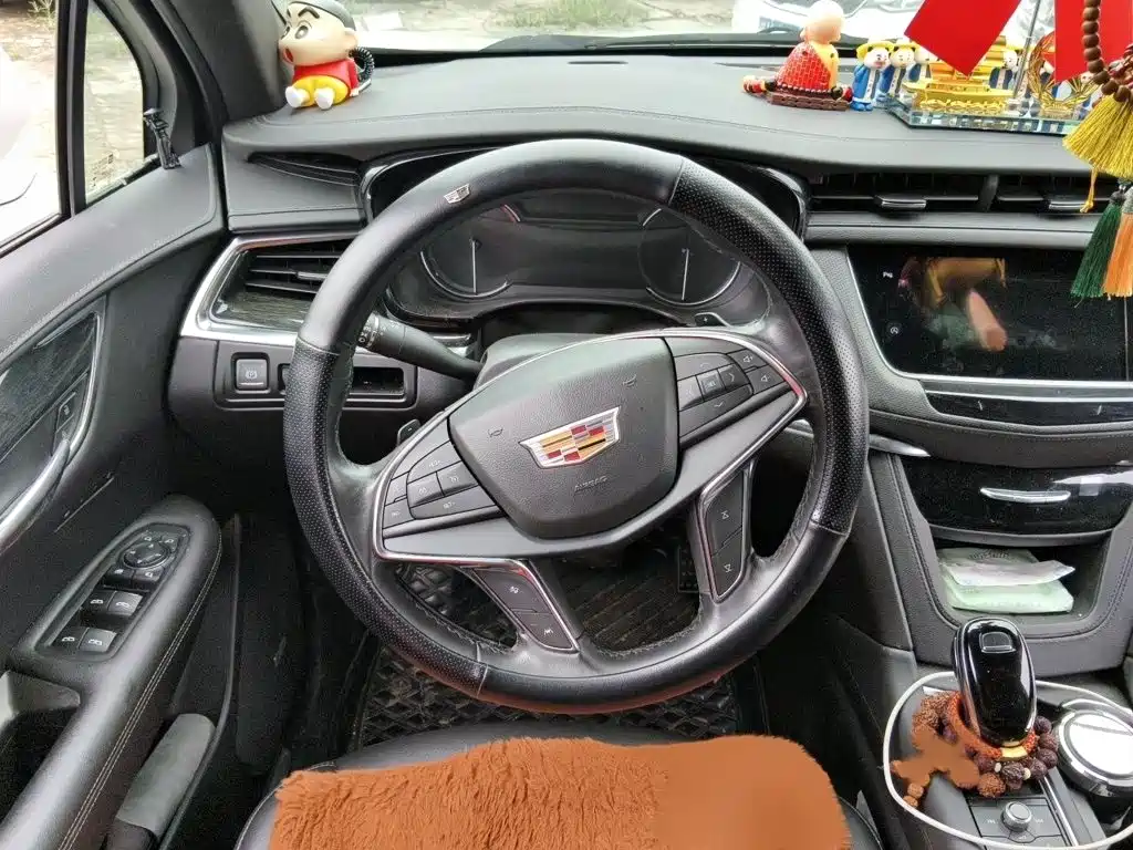 Cadillac XT5 — фото 3