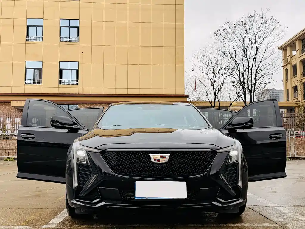 Cadillac CT5 — фото 3