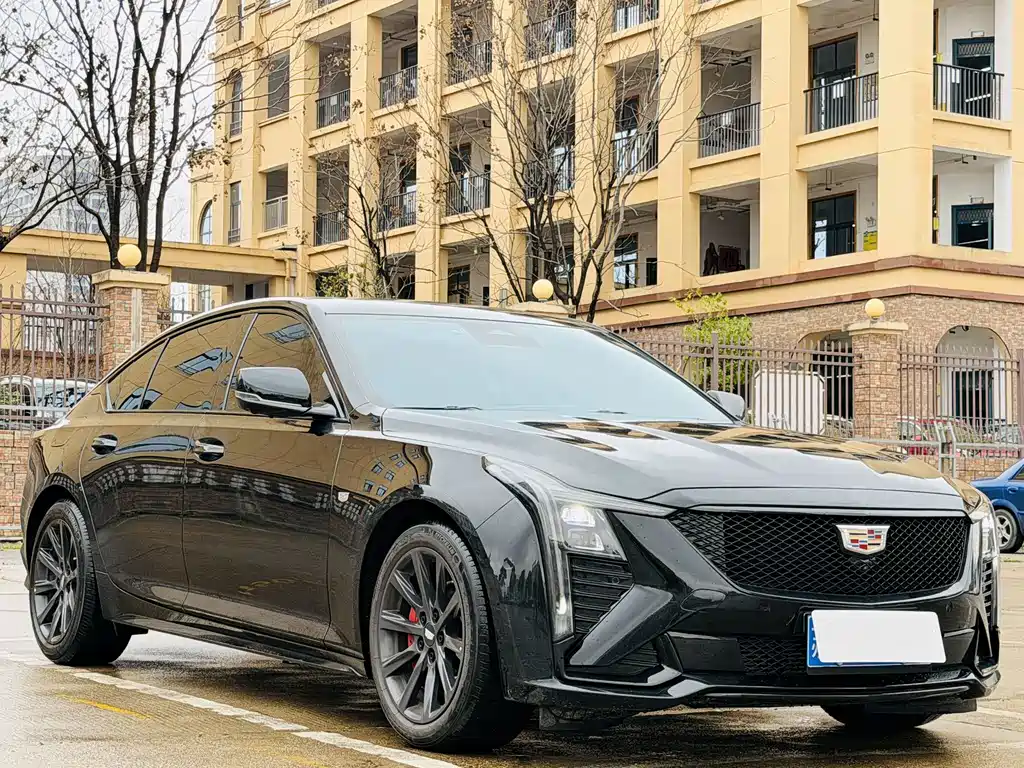 Cadillac CT5 — фото 5