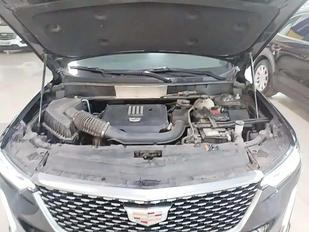 Cadillac XT6 — фото 20