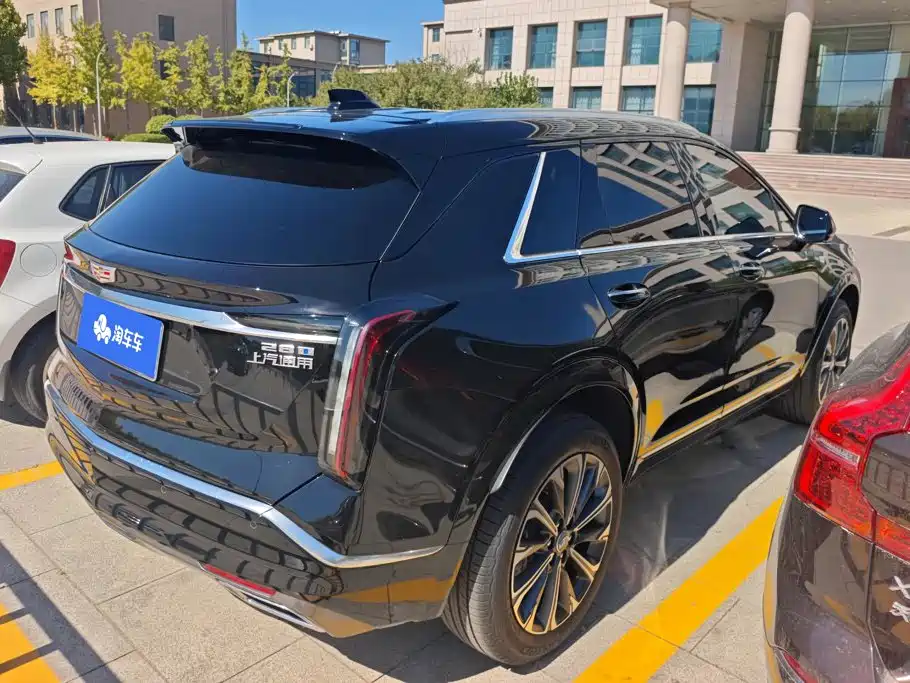 Cadillac XT5 — фото 3